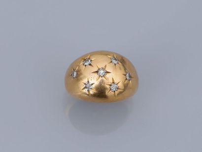 null Bague boule en or jaune, 750 MM, parsemée de diamants en serti " étoile " ,...