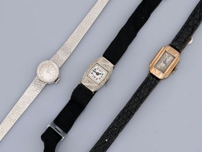 null Lot : Deux bracelets montre en or gris 750MM , et un bracelet montre en or gris...