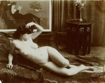 null Jean AGELOU et divers. Études de nu en studio, vers 1890. 6 épreuves d'époque...