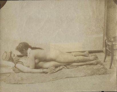 null [Photographe non identifié]. Les Deux amies, 1890. Épreuve argentique d'époque,...