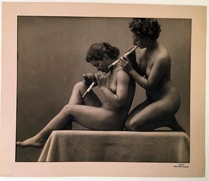 null Jean-Marie AURADON. Étude de nu, les joueuses de flute, vers 1937. Épreuve argentique...