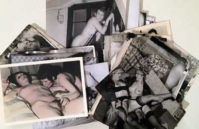 null [Photographes non identifiés]. Pornographie, vers 1960-1990. 104 épreuves noir...