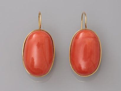 null Rare ear pendants, yellow gold "Poissardes" earrings, 750 MM, each setting a...