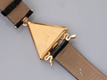 null FREECHOT. Watchband in yellow gold, 750 MM, triangular case, masonic-inspired...