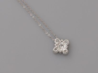 null Chain and pendant in white gold, 750 MM, decorated with brilliant-cut diamonds,...