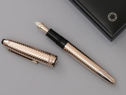 null MONTBLANC, Fountain pen, N° MULO / MU102544, decorated with diamond tips in...