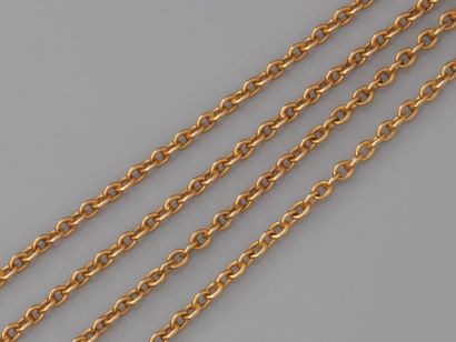 null Long necklace in yellow gold, 750 MM, antique carabiner clasp, length 130 cm,...