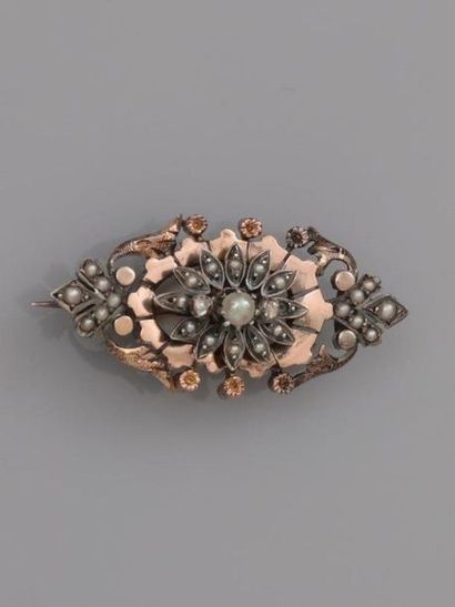 null Charm brooch in pink gold, 750 MM, with small pearls, perfect condition, 1!...