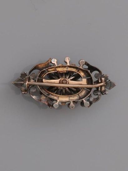 null Charm brooch in pink gold, 750 MM, with small pearls, perfect condition, 1!...
