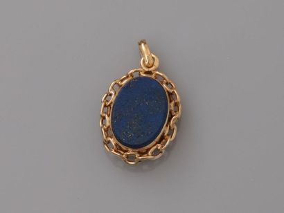 null Pendant " Porte photo " in yellow gold, 750 MM, setting two oval lapis lazuli,...