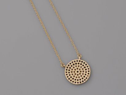 null Necklace in yellow gold, 585 MM, centered with a round pastille covered with...