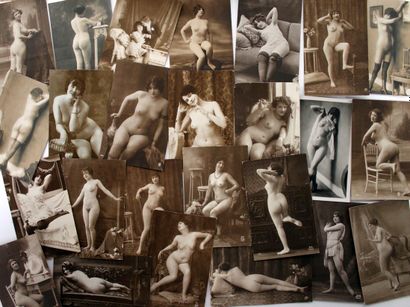 null Jean AGÉLOU. Études de nu, lingerie, vers 1910-1920. 23 épreuves argentiques...