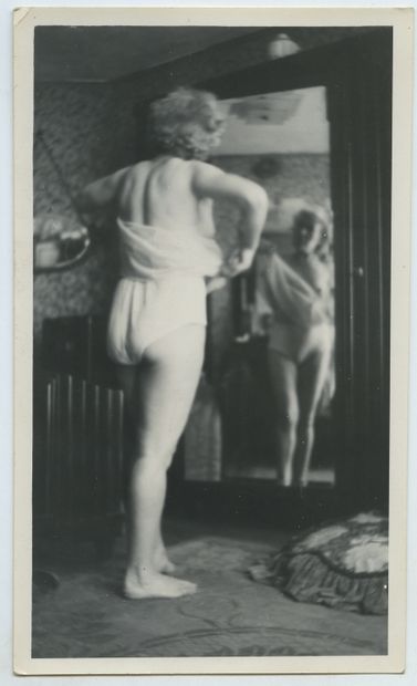 null [Unidentified photographer] Interior scenes, circa 1950. 64 period silver prints...