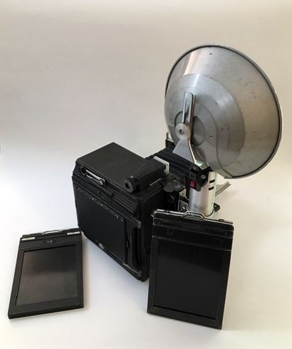 null CAMERA. Speed Graphic, Graflex-kalart synchronized range finder, USA, years...