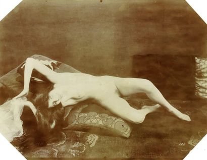 null 
Jean AGELOU and miscellaneous. Studio studies of nudes, circa 1890. 9 period...