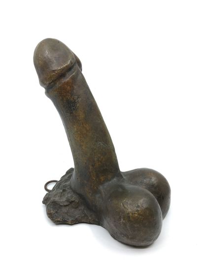 null PORTE-MANTEAU ORNEMENTAL. L'Arbre de vie, xxe siècle. Bronze, hauteur 18 cm....