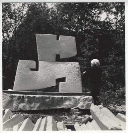 null Magda FRANK FISCHER (1914-2010), sculptrice hongroise-argentine. Épreuve argentique...