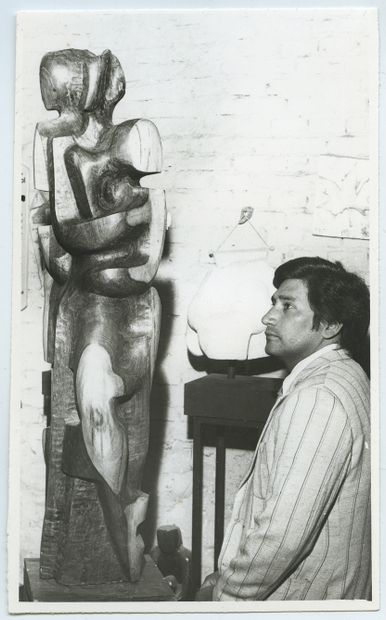 null Gomez FABRICIANO (né en 1944), sculpteur argentin. Épreuve argentique d'époque,...