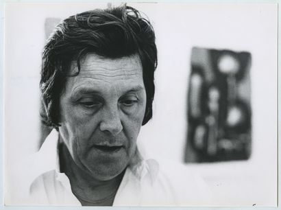 null Ladislas KIJNO (1921-2012), peintre d'origine polonaise. Épreuve argentique...