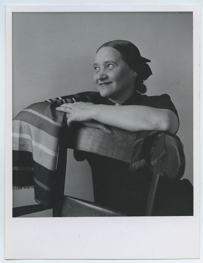 null Nadia LÉGER, née Nadia KHODOSSIEVITCH (1904-1982), peintre d'origine biélorusse,...