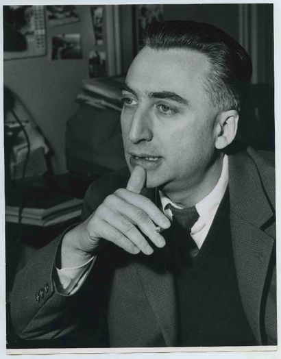 null Roland BARTHES (1915-1980), philosophe, critique littéraire et sémiologue. Épreuve...