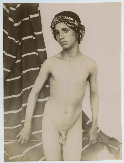null 
Vincenzo GALDI (1871-1961), attribué à. Étude de nu masculin, vers 1910. Épreuve...