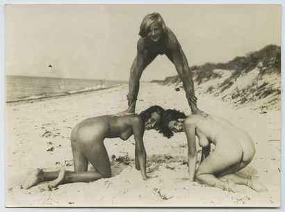 null Gerhard RIEBICKE (1878-1957). Naturisme, études de nus en plein air, vers 1930....