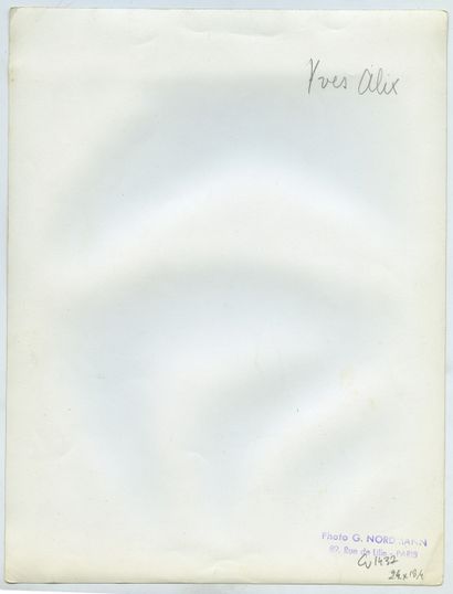 null Yves ALIX (1890-1969), peintre, graveur et écrivain. Épreuve argentique d'époque,...