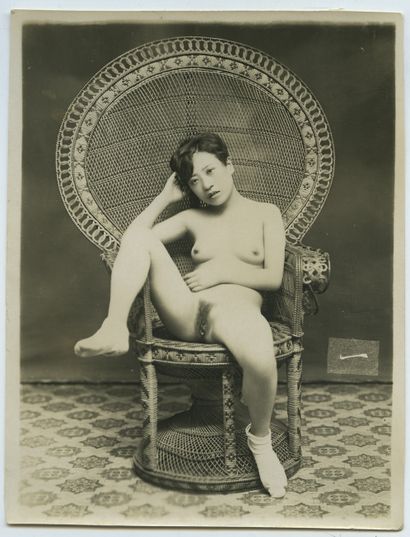 null [Photographes non identifiés]. Scènes asiatiques, vers 1920. 29 épreuves argentiques...