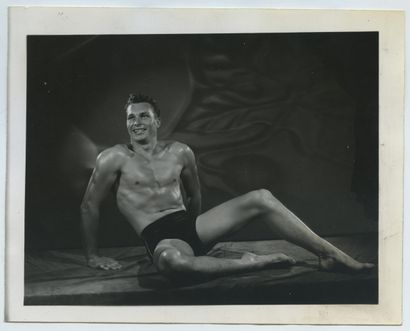 null MALE. ARAX, GUY, CAPRIO and others. Nude studies, circa 1950. 14 silver prints,...