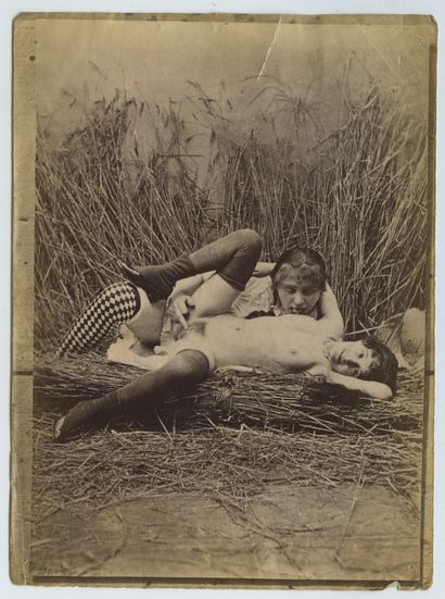 null [Photographes non identifiés]. Pornographies, vers 1900. 6 épreuves argentiques...