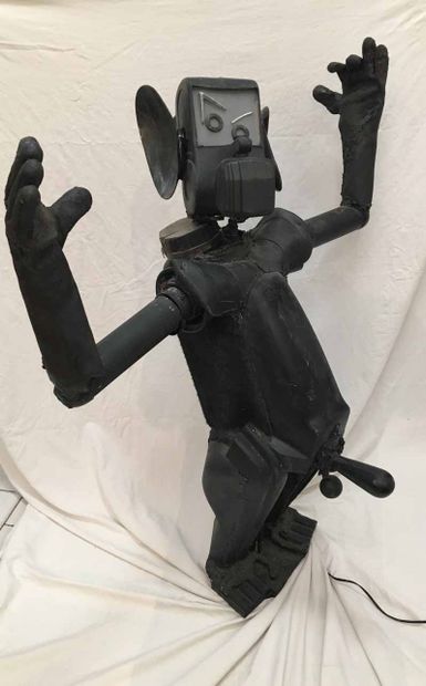  [ART BRUTAL] Totor, un monstre déglingué, vers 1980. Technique mixte, 110 cm. La...
