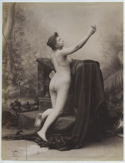 null Nude studies and pornography, ca. 1890-1930. 34 vintage silver prints, various...