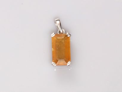 White gold pendant, 750 MM, set with a yellow...