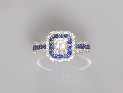 White gold ring, 750 MM, set with sapphires,...
