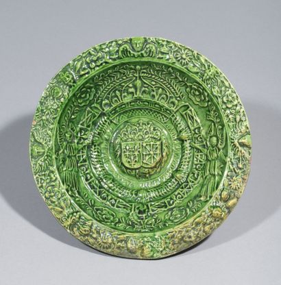 null Rare cup in green glazed stoneware with the big arms of Henri IV

encircled...