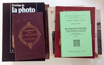 null LOT DE 13 VOLUMES. Brian COE. Le Premier siècle de la photographie. Éditions...