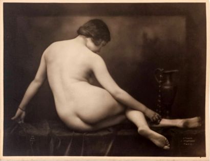 null Julien MANDEL. Étude de nu, vers 1925. Épreuve argentique d'époque, 18 x 24...