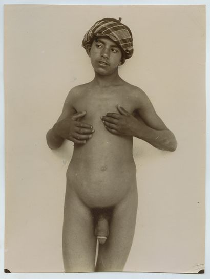 null Vincenzo GALDI (1871-1961), attribué à. Étude de nu masculin, vers 1910. Épreuve...