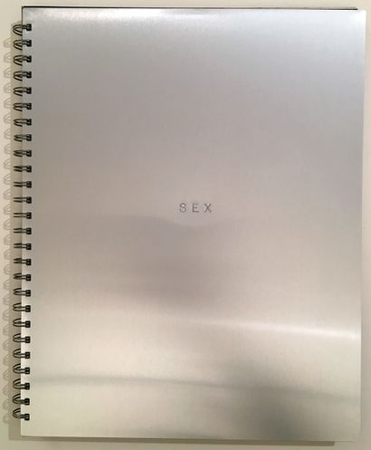 null [MADONNA] Sex de Madonna. Vade Retro éditions, Paris, 1992. Couverture en aluminium,...