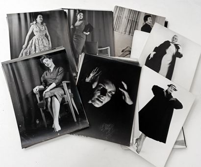 null Jacques EXERTIER. Mode, lingerie et portraits, vers 1950-1960. 120 épreuves...