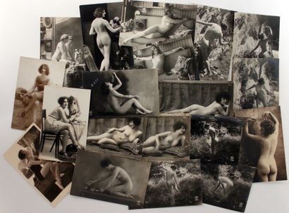 null A. NOYER. Études de nu, lingerie vers 1928. 19 épreuves argentiques d'époque,...