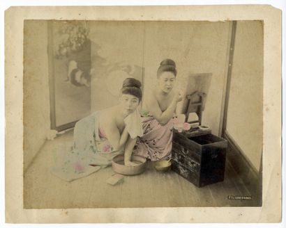 null Kimbei KUSAKABE, dit KIMBEI (1841-1934). Toilet room et Dressing, fin du xixe...