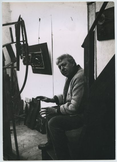 null Arne JACOBSEN (1902-1971), architecte et designer danois. Épreuve argentique...