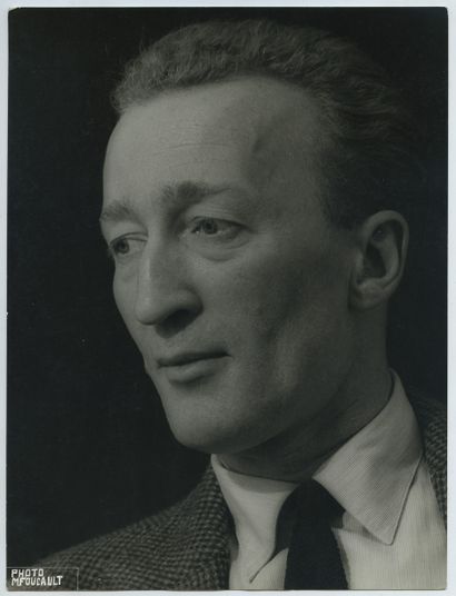 null Claude ROY (1915-1997), poet, journalist and writer. Vintage silver print, 24...