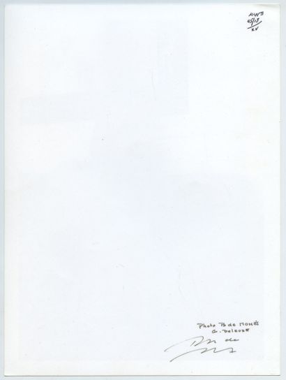 null Gilles DELEUZE (1925-1995), philosopher. Vintage silver print, 24 x 17.8 cm....