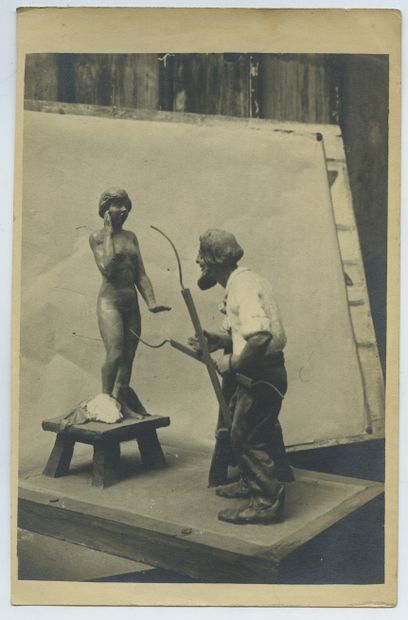 null Unidentified sculptor (xxe century). 10 vintage silver prints, one with manuscript...