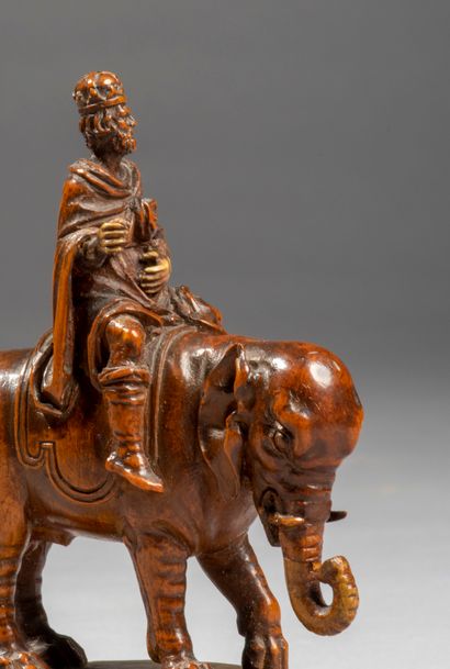 null Chess pawn in boxwood carved in the round; circular base

and gilded. Pawn representing...