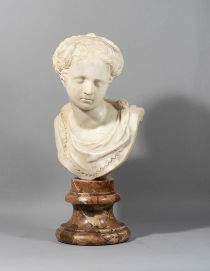null Bust of young woman in marble; on a pedestal

in breccia marble

Southern Netherlands,...