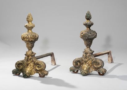 null Pair of andirons with fire pot decoration

with garlands of foliage

foliage...